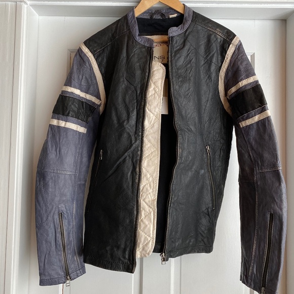 Leather Jacket - Picture 2 of 8